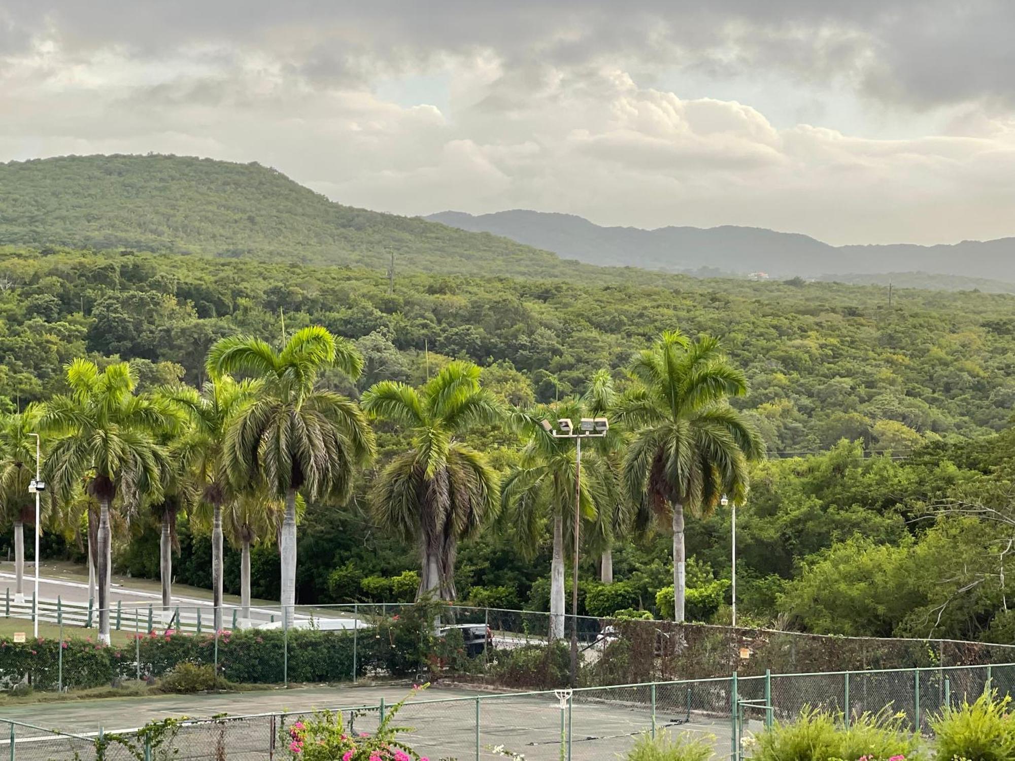 Marriott Seacastles E22, Montego Bay Aparthotel Kültér fotó